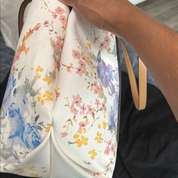 Ralph Lauren Cream and Tan Tote Bag with Floral Design - Picture 5 of 8